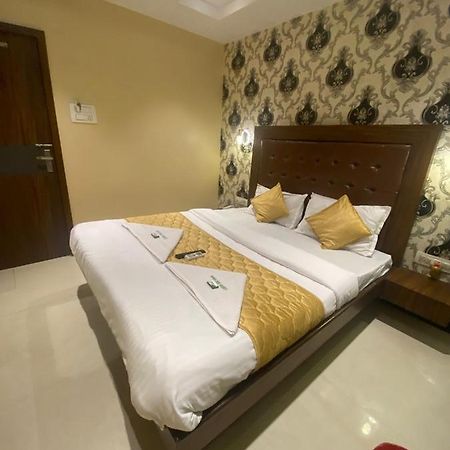 Garden Creek Residency - Near To Mumbai International Airport Hotel Luaran gambar